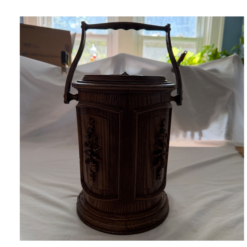 Vintage Faux Wood Resin Ice Bucket Ornate Floral Relief Insulated Brown Barware